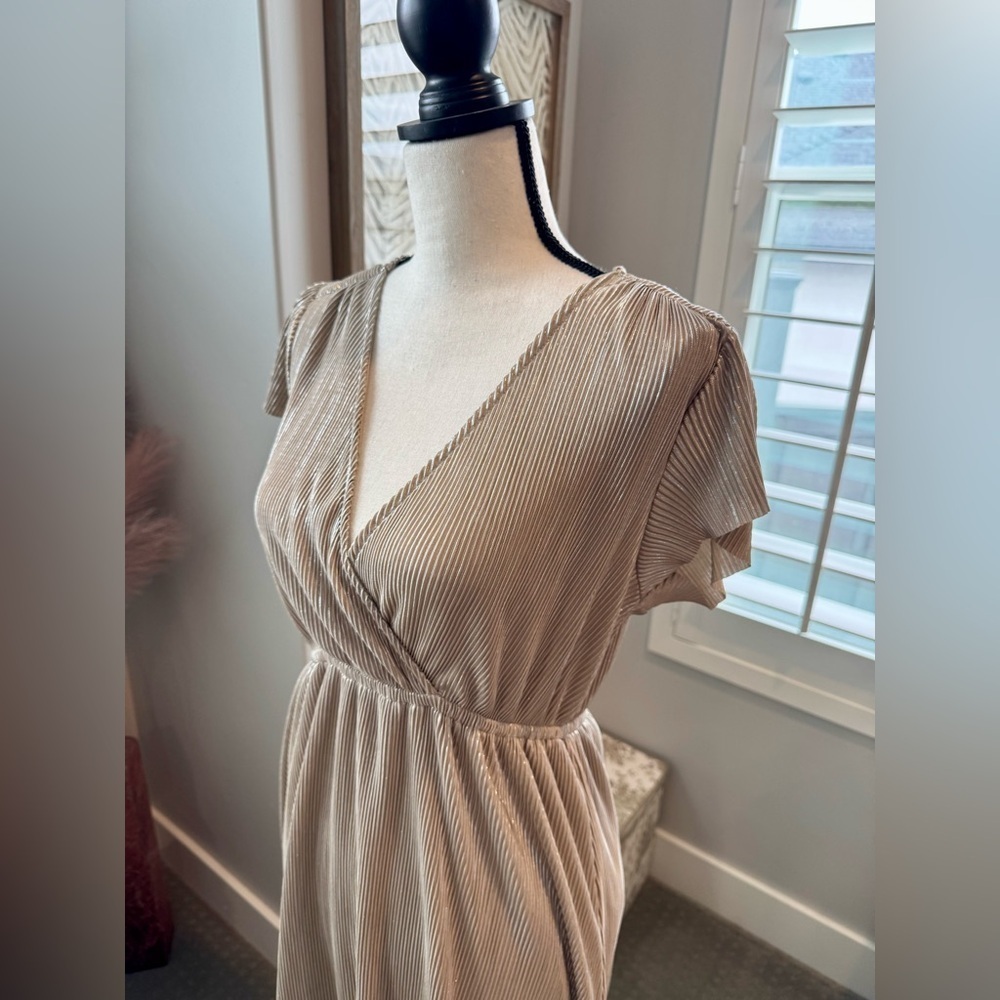 Baltic Born Gold Pleated Maxi Dress – Size M - Picture 2 of 8